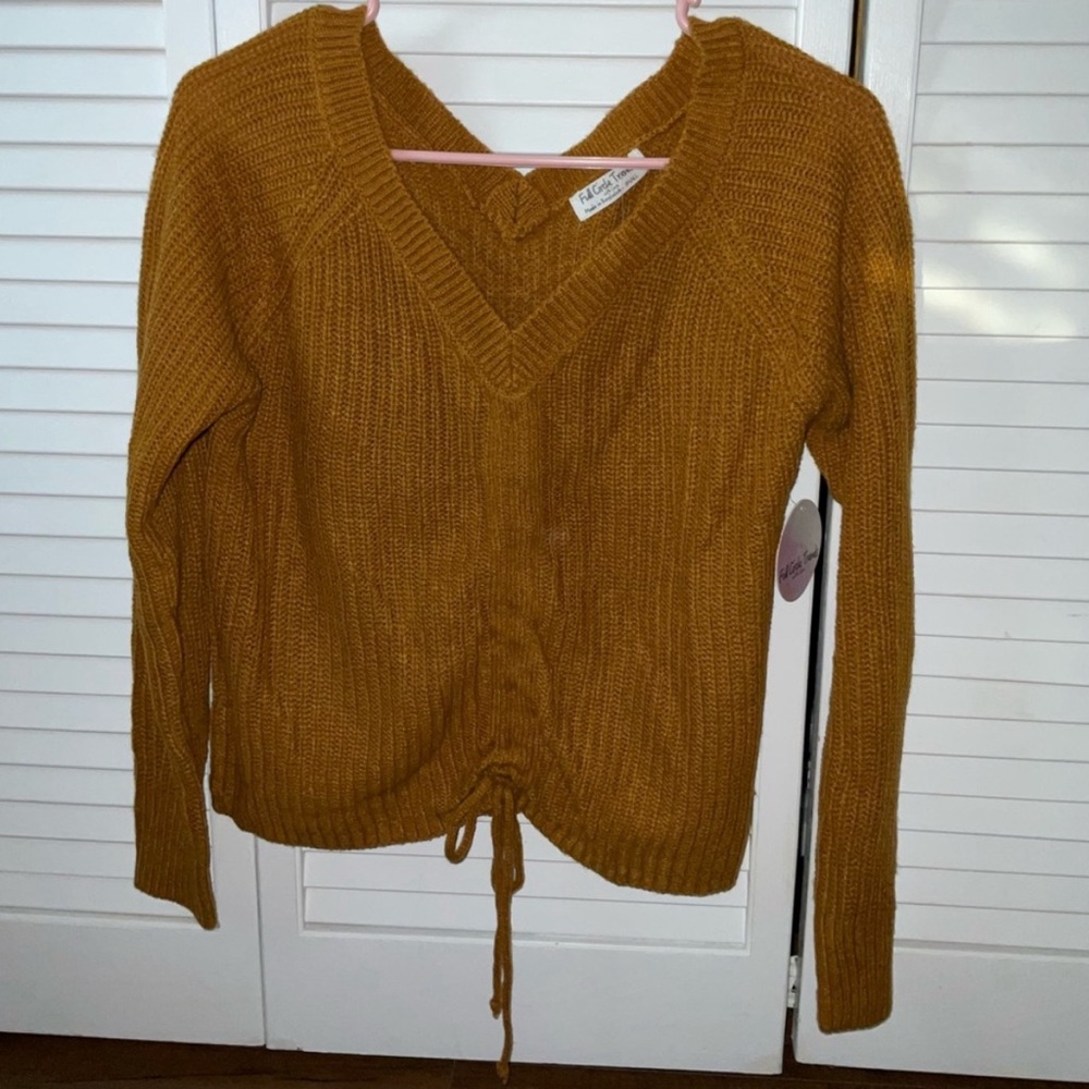 BRAND NEW (NWT) Gold V-neck Sweater